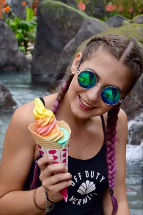 kid with icecream