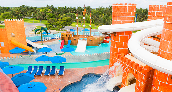 Seadust Cancun Family Resort Water Park